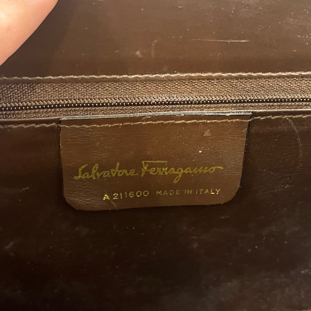 SALVATORE FERRAGAMO Vintage Brown Leather Shoulder Bag - Picture 10 of 14